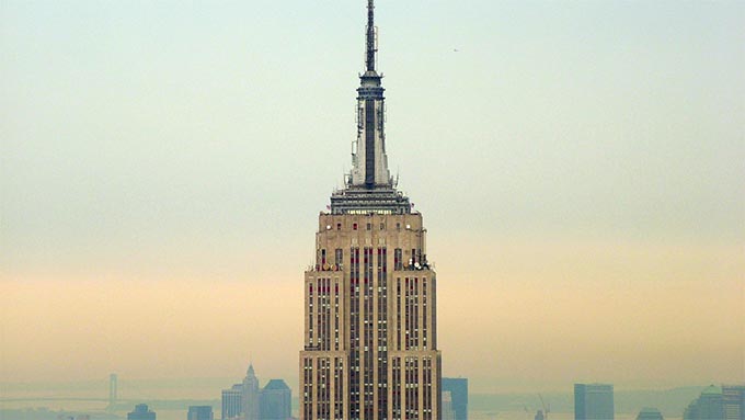 Empire State Building mit Antenne